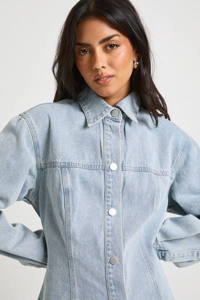 boohoo Dames Lange Mouw Denim Jurk met Getailleerde Taille | Gebleekt Blauw | Maat: 34