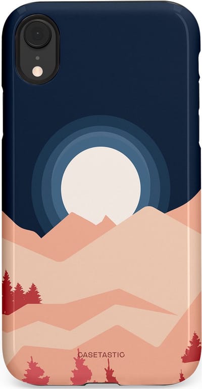 Casetastic hoesje geschikt voor Apple iPhone XR - Dubbellaagse bescherming - Bergen bij maanlicht - Fashion Case - Zwart Perzik Zand Koraal