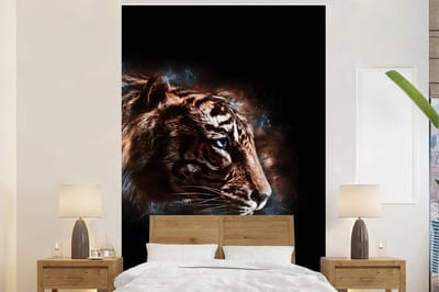 Behang - Fotobehang Tijger - Magie - Zwart - Breedte 145 cm x hoogte 220 cm