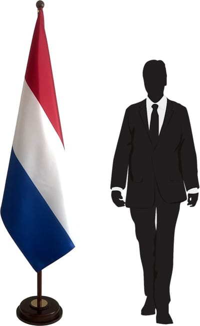 Nederlandse vlag met standaard en mast – Vloerstandaard vlag kantoor – 100x150 cm dubbelzijdig – Luxe houten vlaggenmast donker hout met gouden accessoires