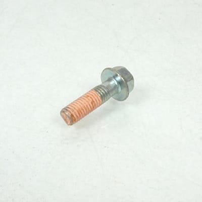 Boulon à collerette M8x1.25 L28 pour scooter Peugeot 50 SV Geo 1991-95 723617