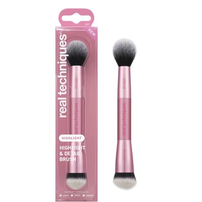 Real Techniques Highlight & Detail Brush