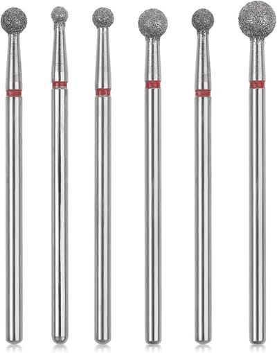 Allecto Plus - 6-delige Cuticle Boor Set Vlam Rvs Bit Met Case | Manicure Pedicure Diamant Boor Polijsten | Professionele Carbide Remover Bits Acryl Gel Nagels | Gereedschap Metalen Slijpen Hoofden | Ronde Design - Nagelverzorging Accessoires