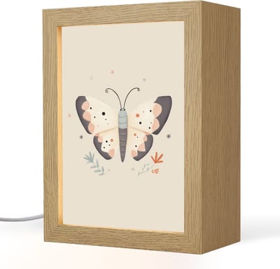 Nachtlampje 15x20 cm - Kinder lampje - Vlinder - Minimalistisch - Pastel - Tafellamp kinderkamer - Slaapkamer lamp - Bedlamp kinderen - Kinderlampje stopcontact - Wandlamp babykamer - Nachtlampjes