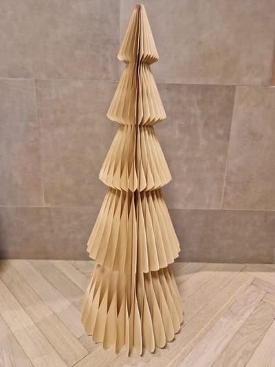 Decoratieve papieren kerstboom met magneet - zandkleur - 70cm