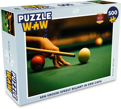 Puzzel Een vrouw speelt biljart in een café - Legpuzzel - Puzzel 500 stukjes