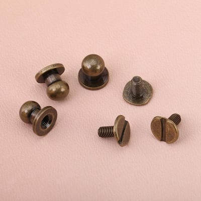 Dailygoods- Klinknagels 20 Stuks - Koper/Brons - Klinknagel Tang - Holnieten - Accessoire voor Leer - 6 x 8 mm Afmetingen - Klinknagelsets