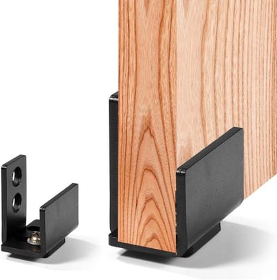 Verstelbare wandgemonteerde ondergeleider voor schuifdeuren, met bevestigingsschroeven en eenvoudig te installeren accessoires voor barn doors