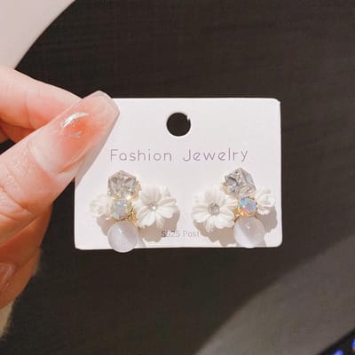Witte Opaal Kristal Bloem Oorbellen Voor Vrouwen Brincos Feminino Mode Strass Sieraden Meisjes Cadeau white