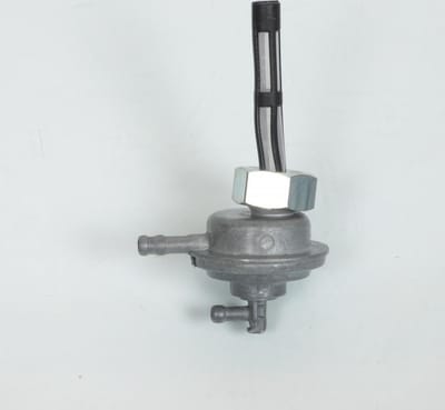 Robinet de réservoir à essence RSM pour Scooter Chinois 50 Gy6 4T 2006 à 2019 Neuf