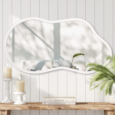 Kleine Wandspiegel met Onregelmatige Houten Tafel, Decoratieve Witte Hangspiegels voor Slaapkamer, Kledingkamer, Woonkamer en Badkamer