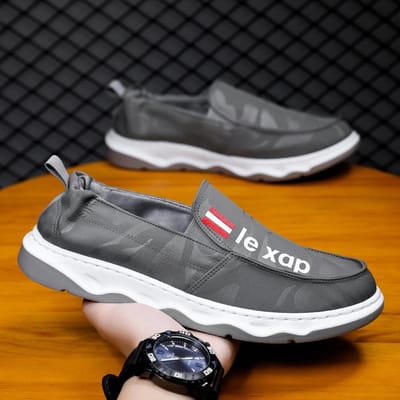 Nieuwe Herenschoenen Slip-on Lofter Stoffen Schoenen Ademend IJszijde Casual Schoenen Heren Outdoor Sneakers Vrije Tijd Stoffen Schoenen 44