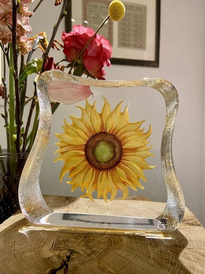 Mats Jonasson Kristallen Zonnebloem Sculptuur Robert Ljubez – Handgemaakt Glazen Kunstwerk 15 Cm Uit Exclusieve Collectie - Diverse Kleuren - Voor Binnen - Staand
