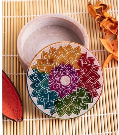 Regenboog Mandala doosje speksteen groot