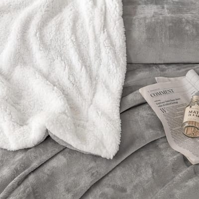 Famanu – Deken banksprei - 230 x 270 cm - fleece pluizige deken - sherpa - dekens voor banken sprei - reisdeken - zacht - machinewasbaar (Super King - grijs)