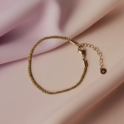 Armband goudkleurig - Minimalistisch - Stainless steel dames armband - SK Sieraden - Verstelbaar