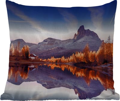 Tuinkussen - Bergen - Bomen - Herfst - Meer - Natuur - 40x40 cm - Weerbestendig