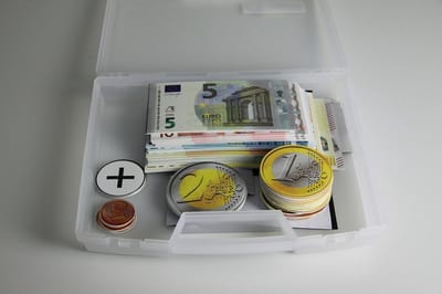 Leergeld Euro Speelgeld Set met Koffer - Inclusief Bankbiljetten, Munten en Reken-symbolen