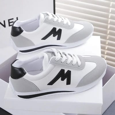 Ademende Witte Schoenen voor Dames Nieuwe Casual Schoenen Zachte Zool Dames Schoenen Slijtvaste Dames Sneakers Zapatillas Mujer 35 white