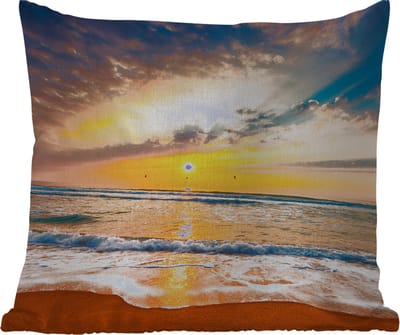 Tuinkussen - Zonsondergang - Strand - Zee - Wolken - Oranje - 40x40 cm - Weerbestendig
