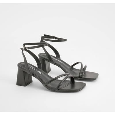 boohoo Dames Brede pasvorm asymmetrische 2-delige blockhakken | Zwart | Maat: 37