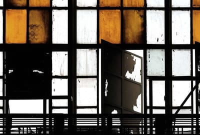 Fotobehang bronx 2 DD113302 Livingwalls Walls by Patel | 3D Fotobehang
