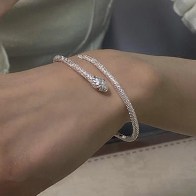Bracelet Manchette Ouvert Serpent Créatif Joncs Pour Femme Fille Mode Tendance Nouveau Bijou Fête Cadeau Ami Pulseras Mujer gray