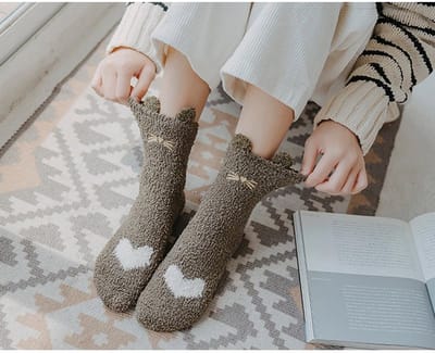 Fluffy Sokken Dames - huissokken - bruin - groen - kat gezicht - hart - oren - 36 - 40 - extra zacht - cadeau voor haar - giftbox - geschenk vrouwen - Kerst cadeau - verjaardagscadeau