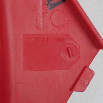 Coque arrière droite origine pour Scooter Peugeot 50 Ludix 12P 1177143773 / 762100N / Noir Neuf
