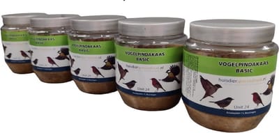 Huisdierspeciaalzaak. 5 potten vogelpindakaas. Plastic potten á 350 gram. Tuinvogelvoer