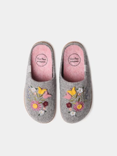 Damesslippers van vilt met bloemen | DELI-EF
