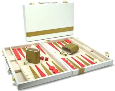 HOT Games Backgammon spelkoffer 38 cm wit met gouden bies klassiek bordspel.