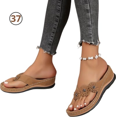 Nivard Comfortabele Slippers - Badslippers - Teenslippers - Anti-Slip Slides - Flip Flops - Stevig Voetbed - Donkerbruin - Maat 37