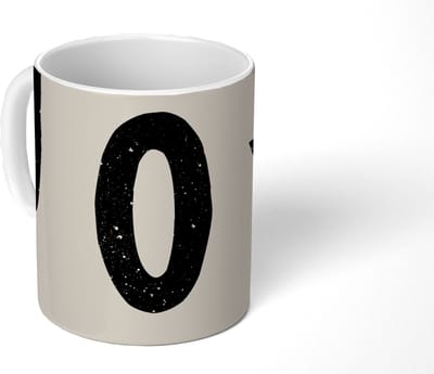 Mok - Koffiemok - Kerst - Quote - Joy - Zwart - Feestdagen - Mokken - 350 ML - Beker - Koffiemokken - Theemok - Tafeldecoratie Kerstmis - Kerstdecoratie tafel - Tafelversiering - Mok met Tekst