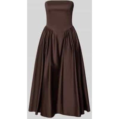 Cocktailjurk in off-shoulder-look met smokdetails