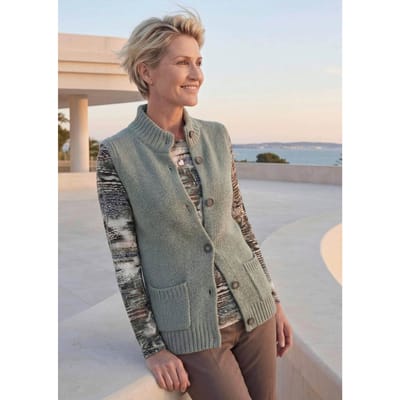 Lichtgewicht tricot vest met knoopsluiting - salie - Gr. 19 van Goldner Fashion
