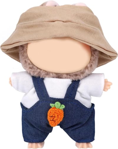 Allecto Plus - Poppenkledingset met Emmerhoed en Overalls - Schattige Poppenoutfit voor Pluchen Speelgoed - Kawaii Cadeau - Meisjes Speelgoed.