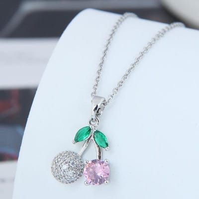 Sleutelbeen ketting licht luxe titanium staal temperament veelzijdig, nieuw, gekleurde zirkonia super flash kersen ketting dames