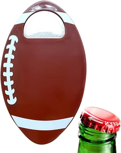 Voetbal Flesopener - Bieropener Keukengadget - Drankjes Openen - Voetbalvormig Design - 12.5 x 7.5 cm - Roodbruin
