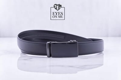 Zwarte lederen riem zonder gaatjes met automatische gesp voor heren ( Model N255 )