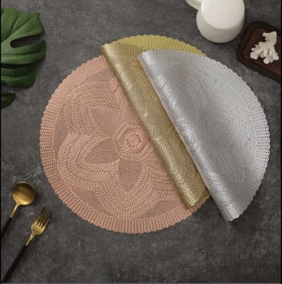 Placemats - Goud bloem design - Rond - 38 cm - 4 stuks - Onderlegger - Hitte bestendig - Goud - Luxe uitstraling - Open gewerkt