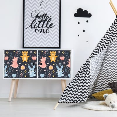 Sticker voor kindermeubels met een teddybeer en een vos in het bos, 40 x 60 cm