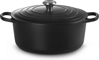 Le Creuset Braadpan Signature Mat Zwart – Ø 30 cm / 8,1 Liter – Grote Ronde Gietijzeren Stoofpan – Mat Zwarte Emaille – Voor Grote Porties, Soepen en Braden – Geschikt voor Inductie, Oven en Alle Warmtebronnen