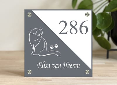 Naambordje voordeur kat met pootjes | grijs | 20x20cm | rvs afstandhouders