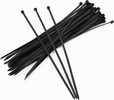 100 kabelbinders 300 mm x 4,8 mm voor schaduwnetten, schuttingen, tennisbaanschermen en bouwschuttingen.