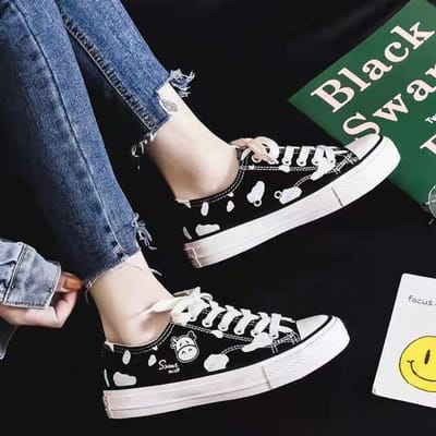 Klassieke Canvas Schoenen Dames Sportschoenen Vetersluiting Schattige Melkkoe High-top Platte Schoenen Student Sneakers 37