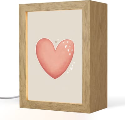 Nachtlampje 15x20 cm - Kinder lampje - Rood - Hart - Beige - Tafellamp kinderkamer - Slaapkamer lamp - Bedlamp kinderen - Kinderlampje stopcontact - Wandlamp babykamer - Nachtlampjes