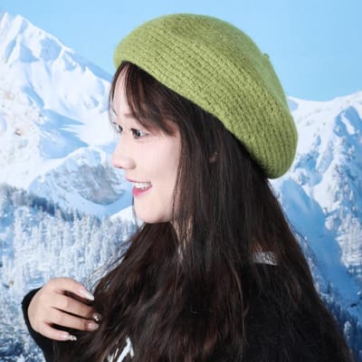 Herfst en Winter Baret Dames Koreaanse Stijl Mode Gezicht Tonend Pluche Hoed Japanse Veelzijdige Grote Hoofdomtrek Baret Schildershoed Trendy average size beige