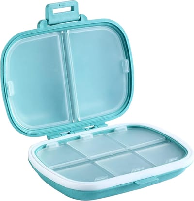 Reizen pil organisator, 8 compartimenten draagbare pil geval, dagelijkse pil doos om vitaminen te houden, kleine pil container voor zak portemonnee geneeskunde organisator (blauw)