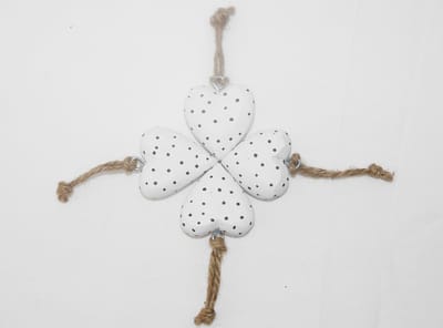 Houten hartje met touwtje-Sleutel hanger- Hartje tafeldecoraie-**4 stuks **